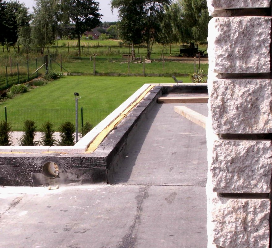 Entretien de couverture à Sainte-Colombe-en-Bruilhois